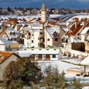 5eb56d70e8057_ifrane-ville-moyen-atlas-marocain-montagne-infos-tourisme-maroc